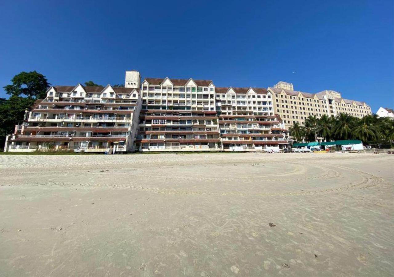 Port Dickson Paradise Lagoon Beachfront Apartment Exterior photo